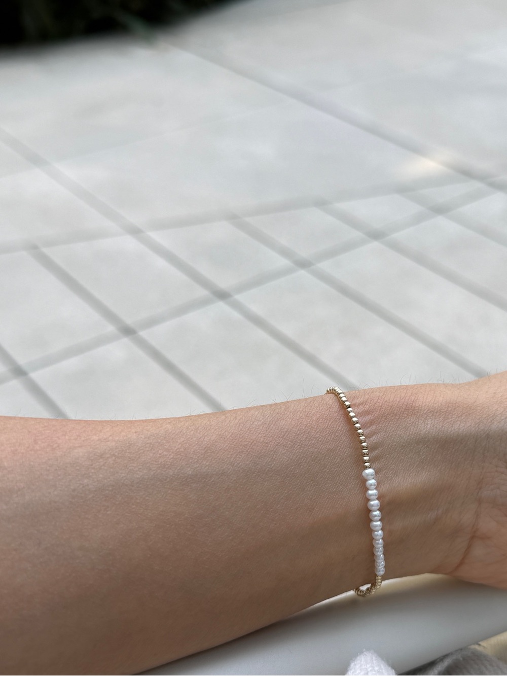 *2MM* Gold Beads w/ 3mm Pearl beads Bracelet